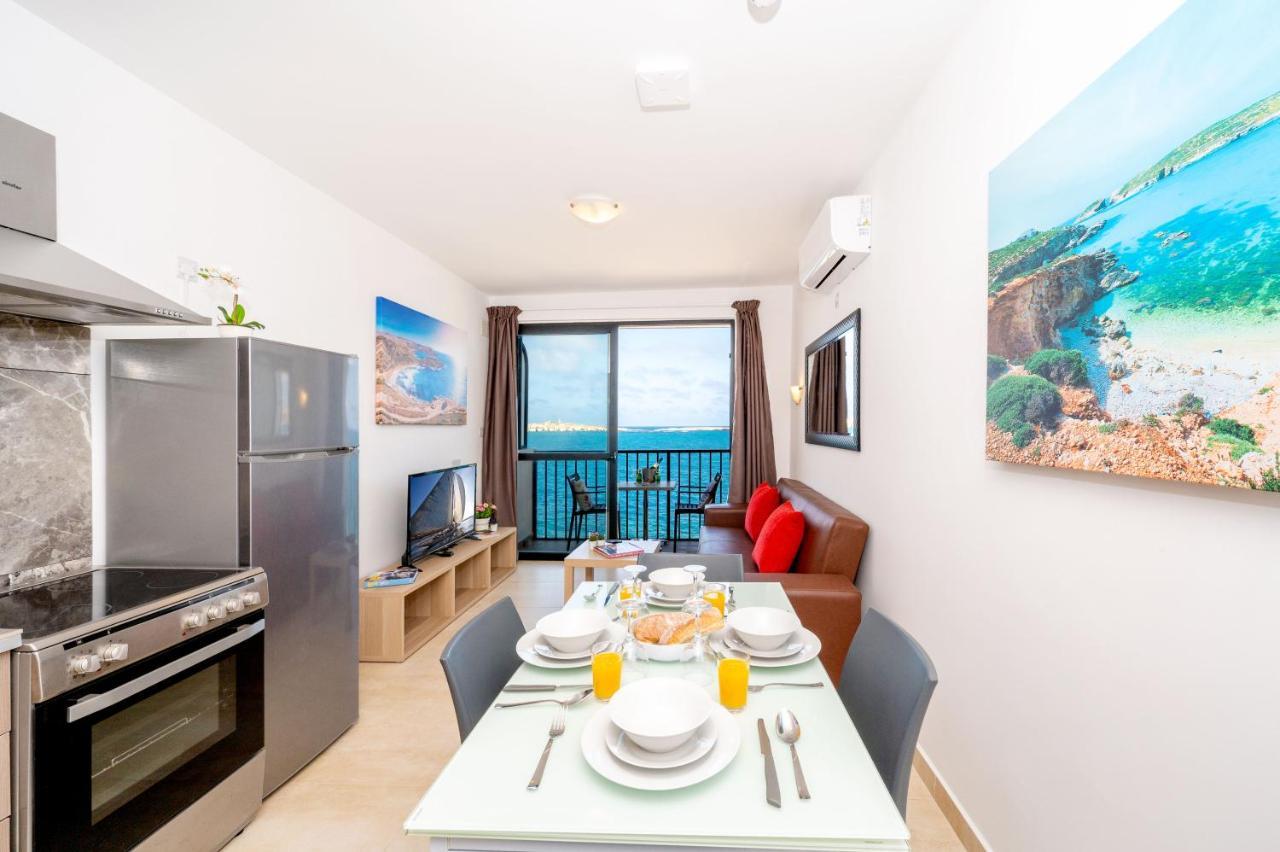 Islet Promenade Seafront 1 Bedroom Apartment With Sea View Balcony By Getawaysmalta Сент-Полс-Бей Екстер'єр фото