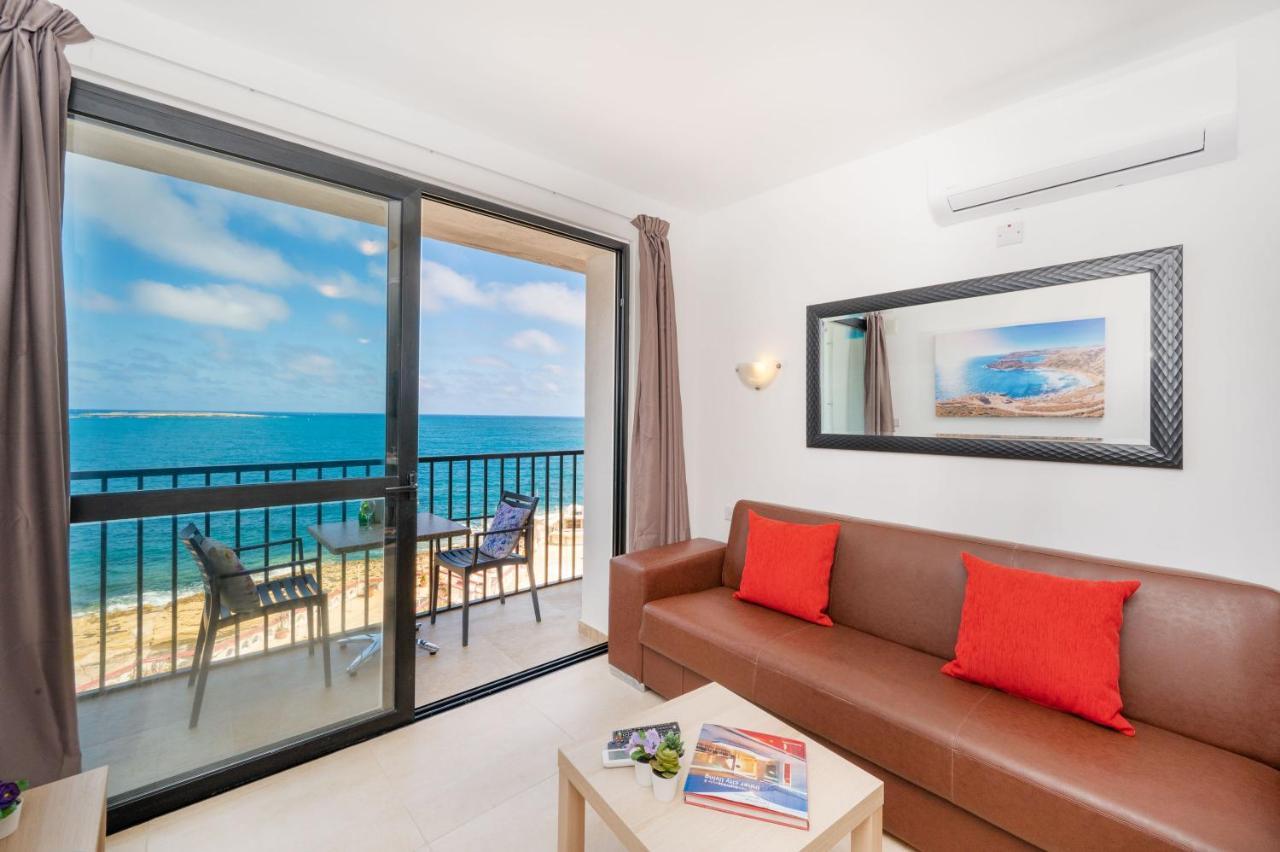 Islet Promenade Seafront 1 Bedroom Apartment With Sea View Balcony By Getawaysmalta Сент-Полс-Бей Екстер'єр фото