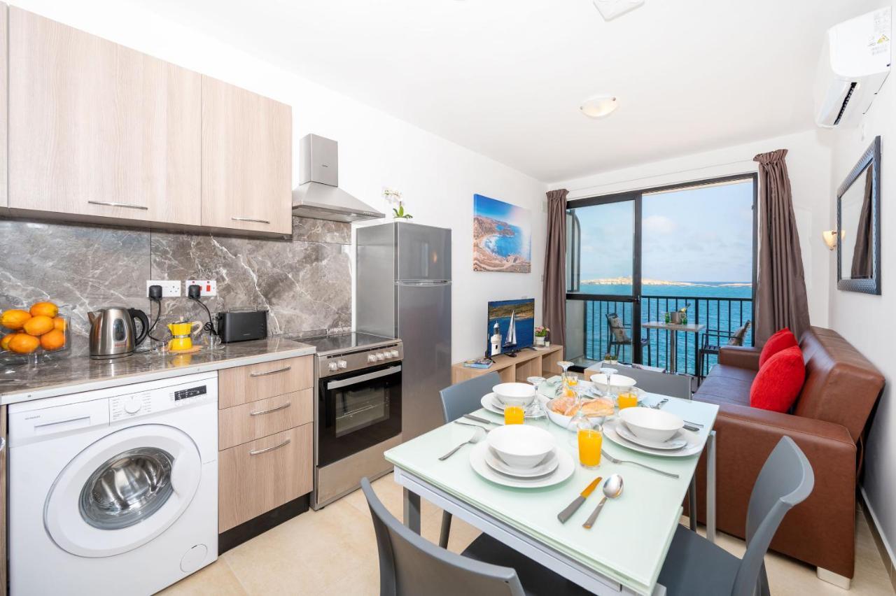Islet Promenade Seafront 1 Bedroom Apartment With Sea View Balcony By Getawaysmalta Сент-Полс-Бей Екстер'єр фото